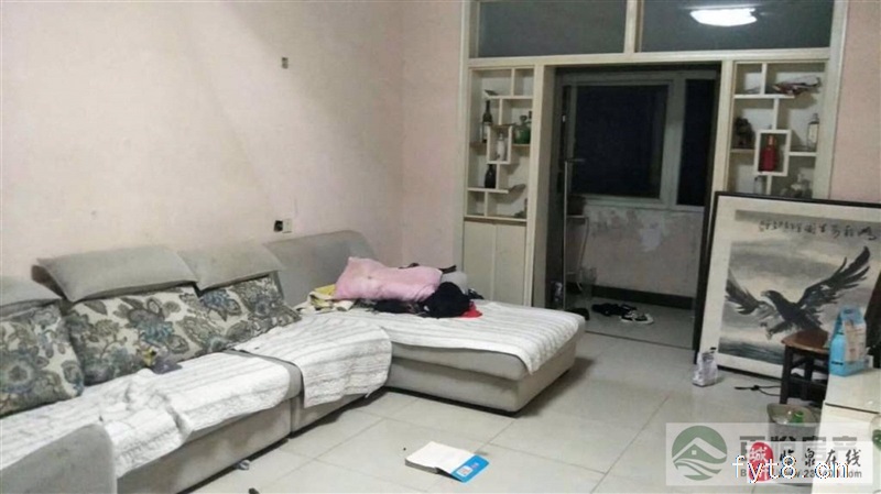 中泉首府简装3室2厅1卫83万元