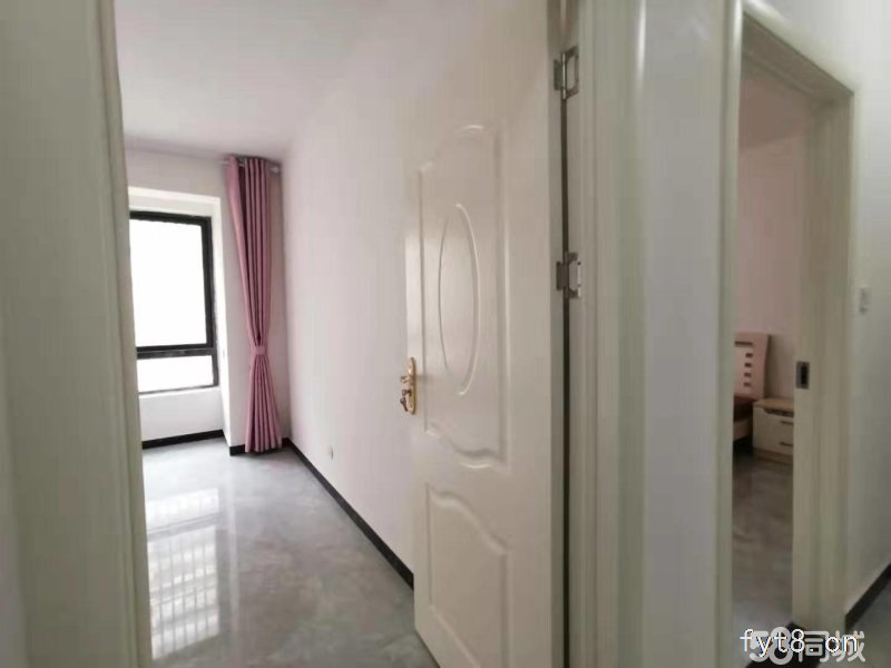 国祯,蓝色雅典 周边商业成熟 交通便利 一小 实验中学